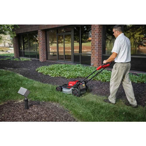 M18 F2LM53-122 kosiarka z napędem FUEL™ 53 cm na dwa akumulatory Milwaukee 4933499213