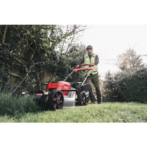 M18 F2LM53-122 kosiarka z napędem FUEL™ 53 cm na dwa akumulatory Milwaukee 4933499213