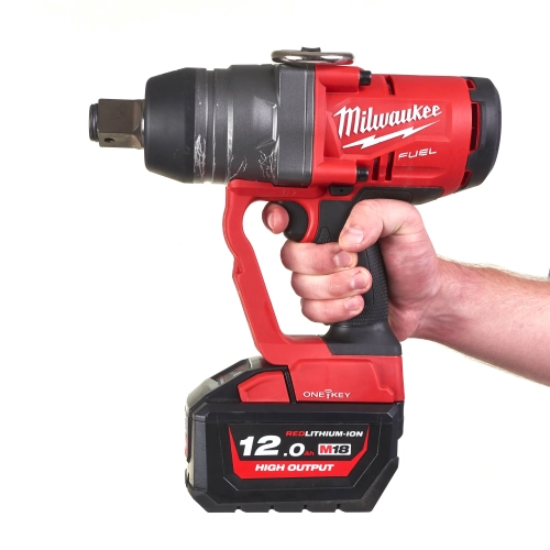 M18 ONEFHIWF1-0X FUEL™ ONE-KEY™ Klucz udarowy 1″ z pierścieniem 2400Nm Milwaukee – widok 4