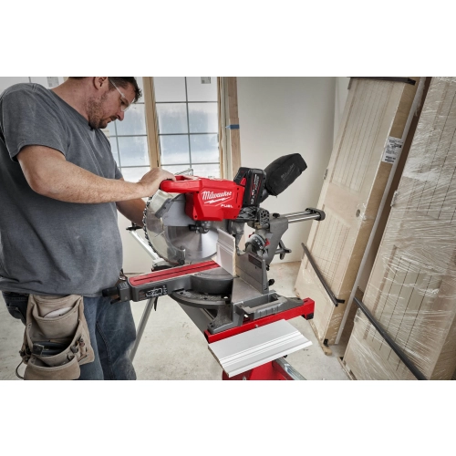M18 FMS305-121 piła ukośnica z posuwem FUEL™ 305 mm ONE-KEY™ Milwaukee 4933499181