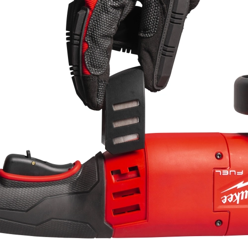 M18 ONEFLAG230XPDB-122C ONE-KEY™ Szlifierka kątowa 230 mm z hamulcem i włącznikiem łopatkowym Milwaukee zestaw z akumulatorami i ładowarką – widok 7