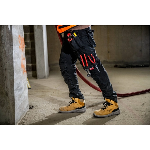 Spodnie robocze FREEFLEX™ Milwaukee czarne 58 W42/L32 – widok 4