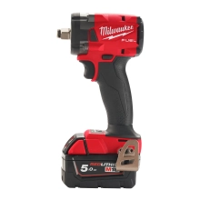 M18 FIW2F12-502X Klucz udarowy 1/2″ 339Nm Milwaukee – widok 2
