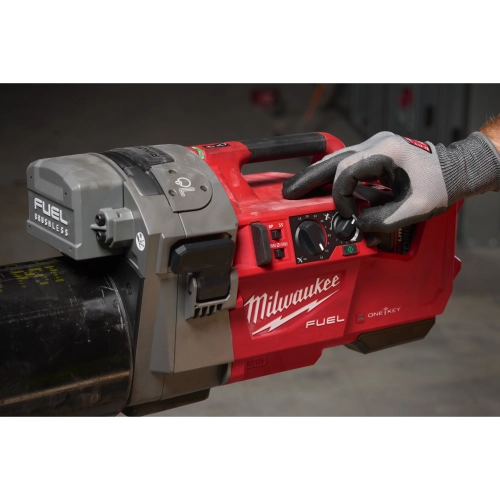 M18 FRGRO114-802C rowkarka do rur FUEL™ 1¼–4″ Milwaukee 4933479789