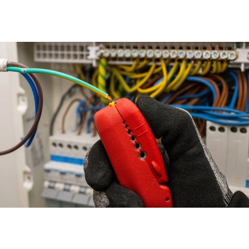Wielofunkcyjne narzędzie do ściągania izolacji 4 w 1 Milwaukee 4932498270