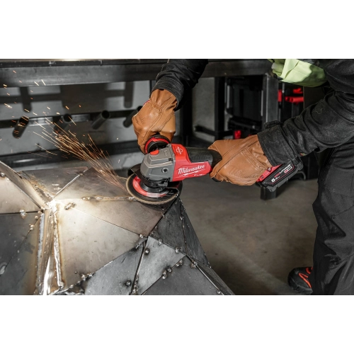 M18 ONEFSAG125XPDB-502X Szlifierka kątowa 125MM ONE-KEY z hamulcem i włącznikiem łopatkowym Milwaukee 4933478435