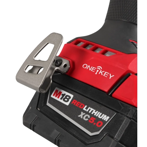M18 FNB35-502X FUEL™ Nożyce do blachy 3.5 mm Milwaukee – Zaczep do paska i mocowanie smyczy