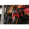Milwaukee M18 FSAG125XB tnie stalowy profil, snop iskier, widoczne oznaczenie RAPIDSTOP