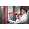 Milwaukee M18 FSGC z podajnikiem taśmowym wkręca płytę do profilu stalowego