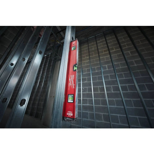 Poziomica REDSTICK BACKBONE Milwaukee magnetyczna 60 cm – widok 5