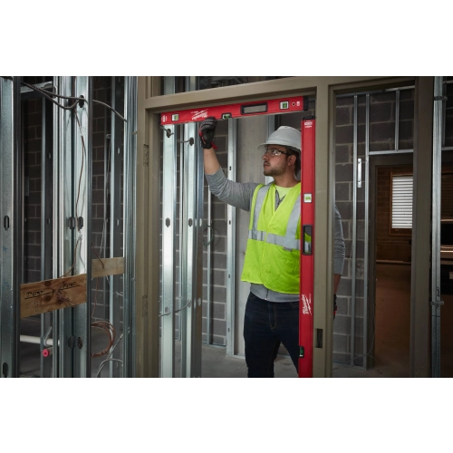 Poziomica REDSTICK BACKBONE Milwaukee magnetyczna 80 cm – widok 3