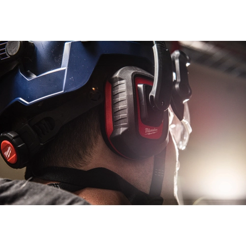 Kask hełm ochronny Milwaukee BOLT200 niewentylowany niebieski – widok 4