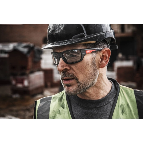 Okulary ochronne PREMIUM Milwaukee szare – widok 3