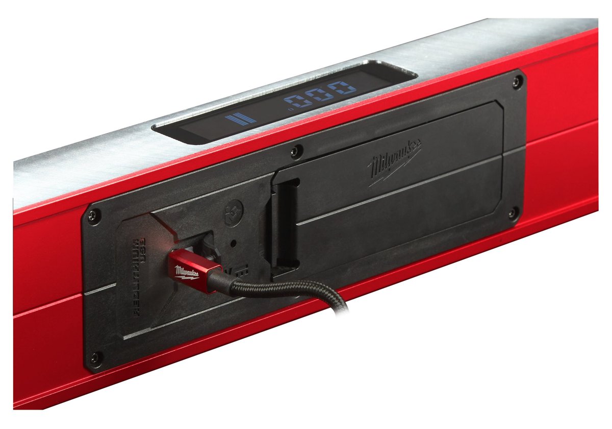 Komora akumulatora REDLITHIUM USB w poziomicy elektronicznej Milwaukee