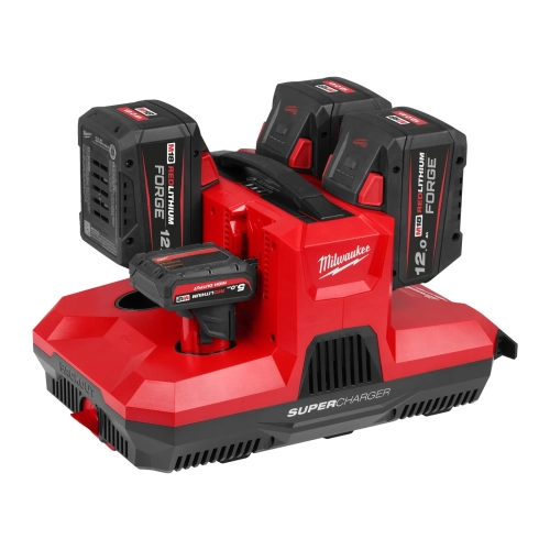 M12-18 MBPSC4 ładowarka Milwaukee 4-portowa PACKOUT™ – super ładowarka M12™ i M18™ – Cztery akumulatory naraz
