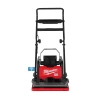 MXF PC50-122 zagęszczarka płytowa MX FUEL™, płyta 508 × 558 mm, 16 kN, 2 akumulatory HD812 12,0 Ah, ładowarka Milwaukee – widok 2