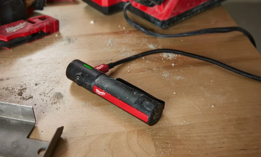 Ładowanie przez USB