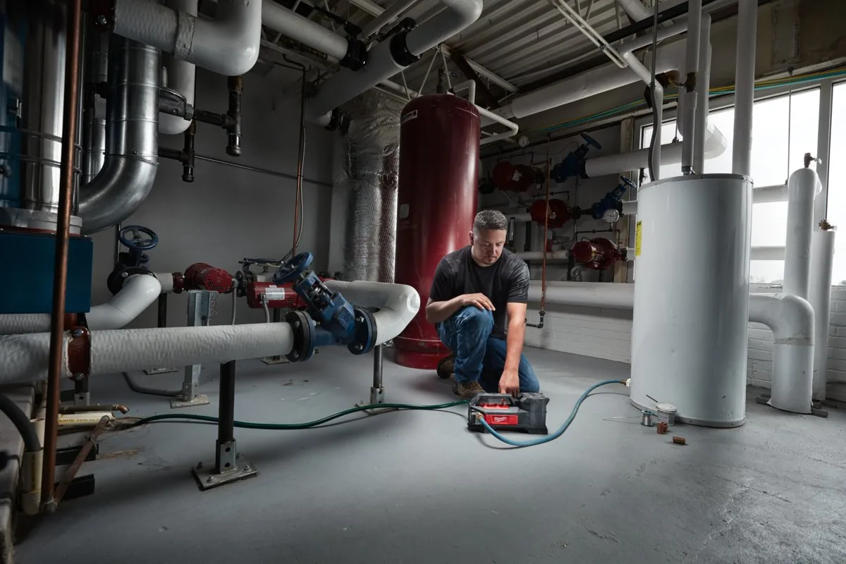 Opróżnianie instalacji w kotłowni pompą samozasysającą M18 BTP