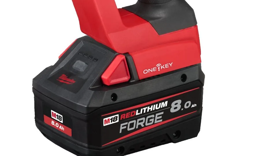 HIGH OUTPUT™ z akumulatorem FORGE™