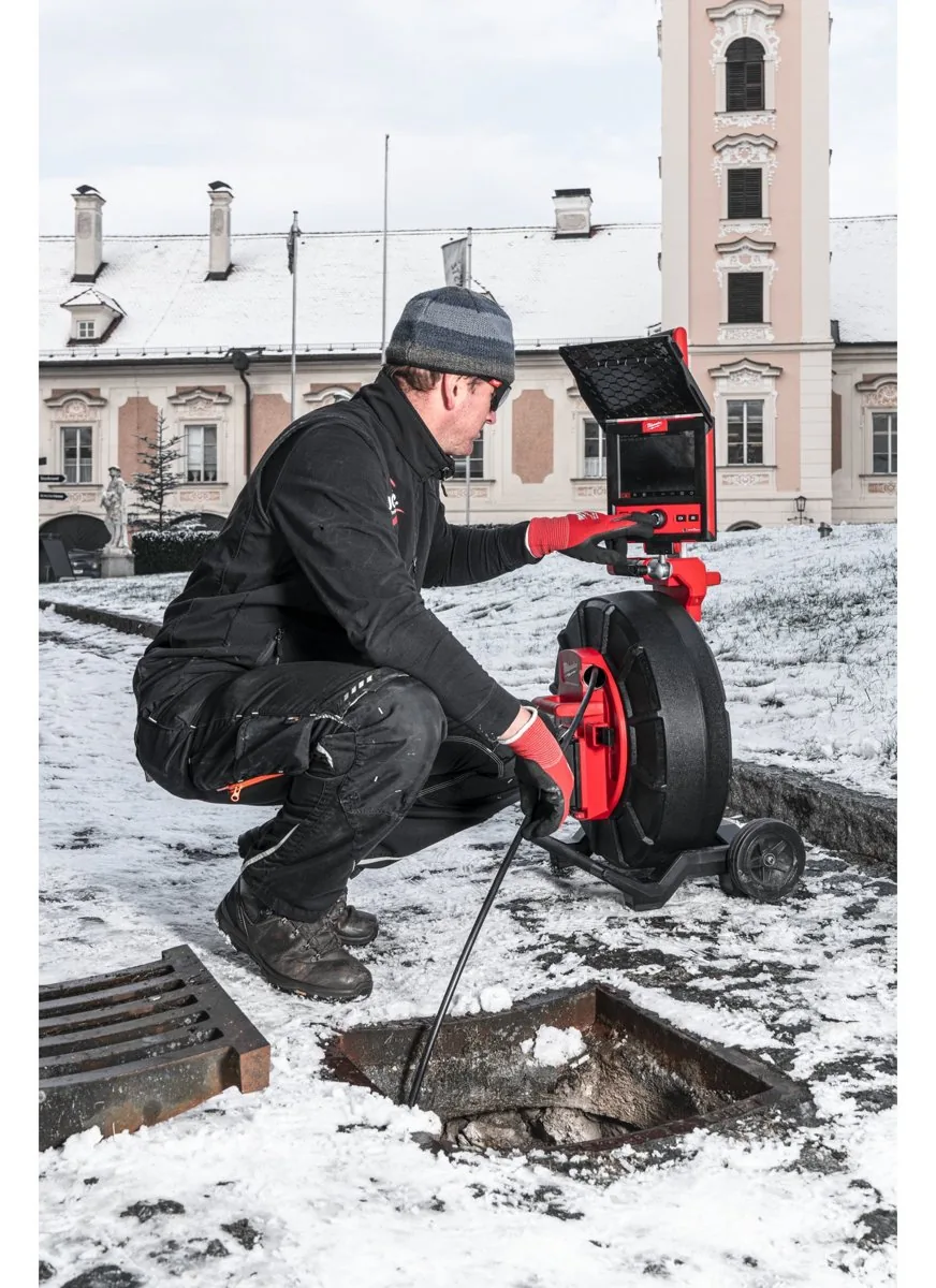 Inspekcja kanalizacji zimą przez studzienkę kamerą M18 SIC60 HDR