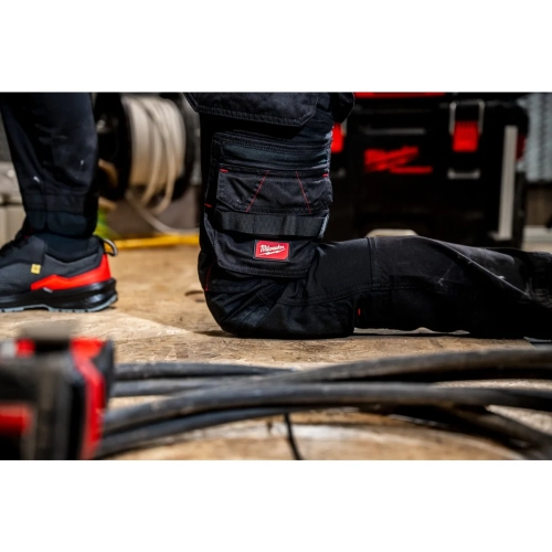 Wkładki nakolannikowe EVA do spodni FREEFLEX™ Milwaukee