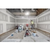 M18 HOSALC-0 lampa stojąca HIGH OUTPUT™ z ładowarką 6000 lm Milwaukee 4933478116